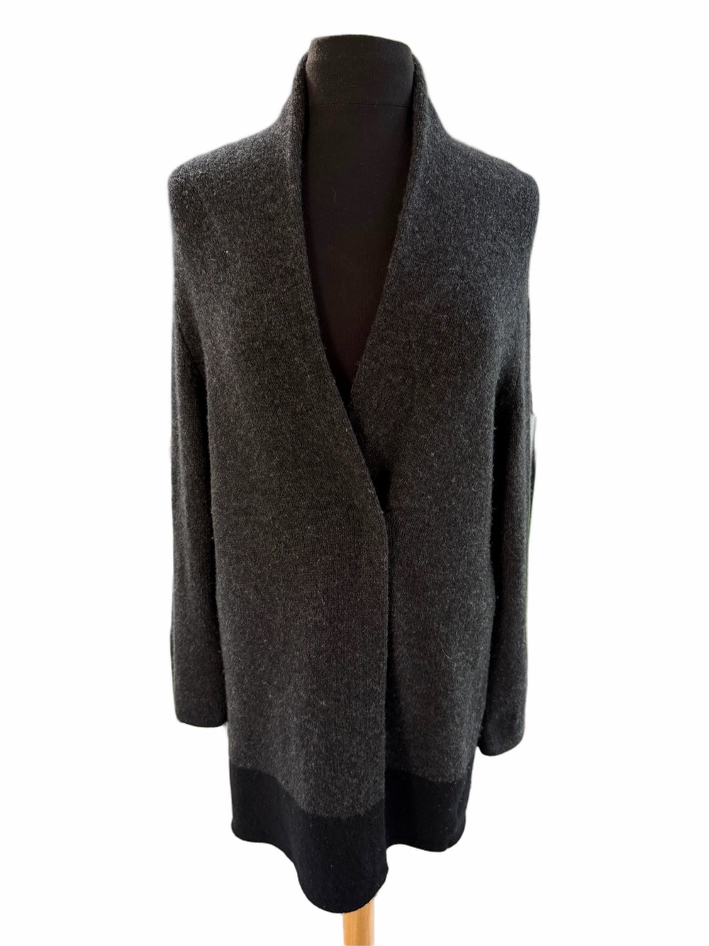 Eddie Bauer Long Lambswool Cardigan Dark Gray Black Size Medium Snap Colorblock